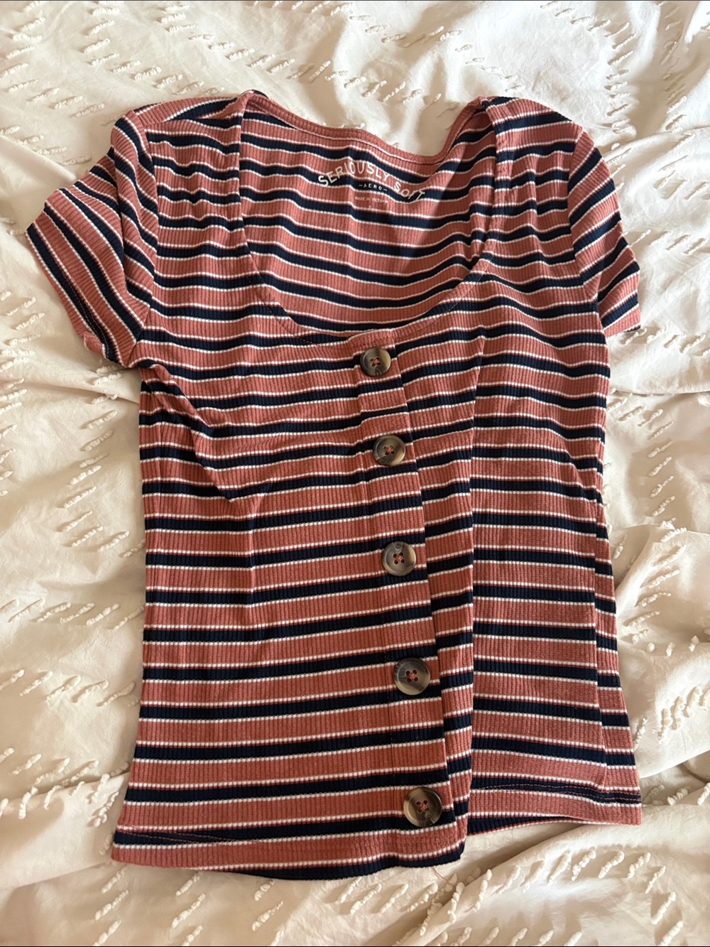 Aeropostale Striped Button-Front Crop Top in Rust, Navy & White